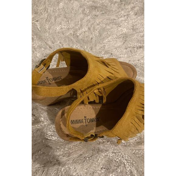 MINNETONKA Ashley Sandal, sz 9 - Picture 5 of 9